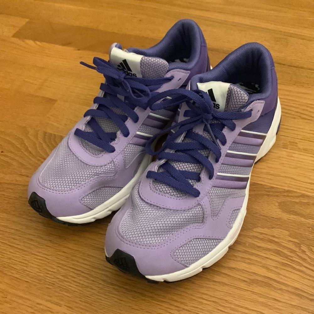 Adidas Marathon10.5 lavender running shoe.